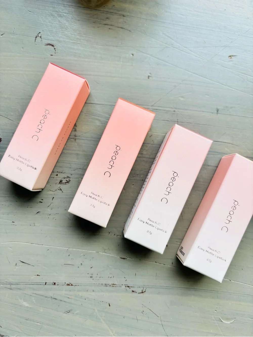 Peach Couture NIB 4 Matte Lipstick Set in Gradient Peach-Pink set of 4